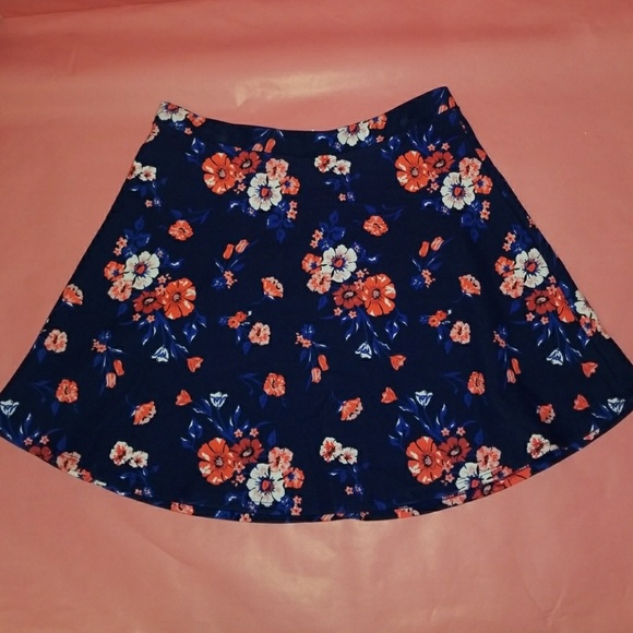BUNDLE-Girl's Skirts - Picture 4 of 6